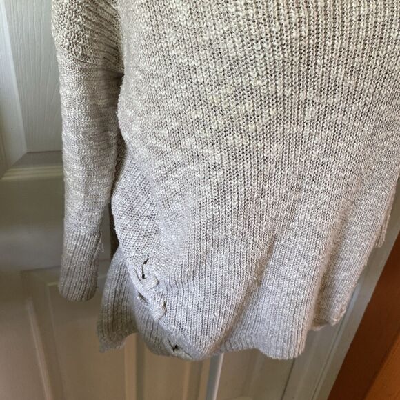Express Sweater Women’s Size S/P Knit Grey Lace On Sides Round Collar 3/4 Sleeve - Picture 3 of 14